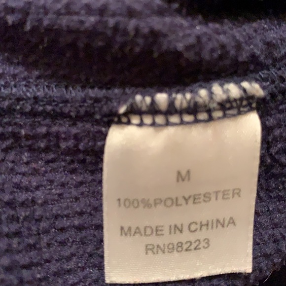 ⚜️ EUC MAGELLAN monogramed waffle textured pullover with {mCr} size Med - Picture 6 of 6